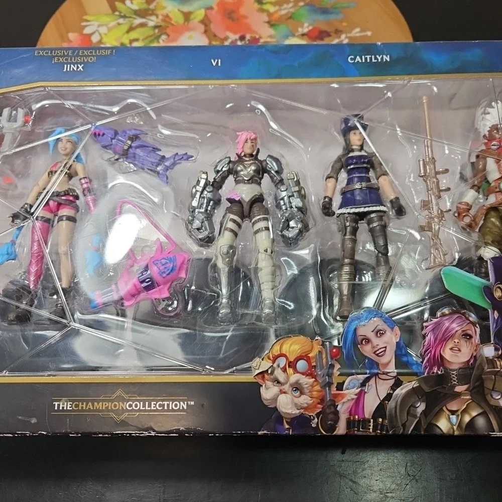 League of Legends NIB Dual Cities LIMITED 1st EDITION Champion Collection SEALED